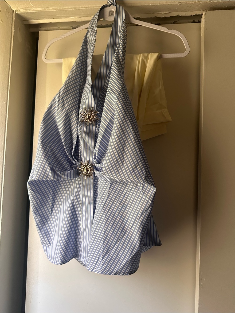 Blue and White Striped Halter Tote Bag with Sunburst Accent